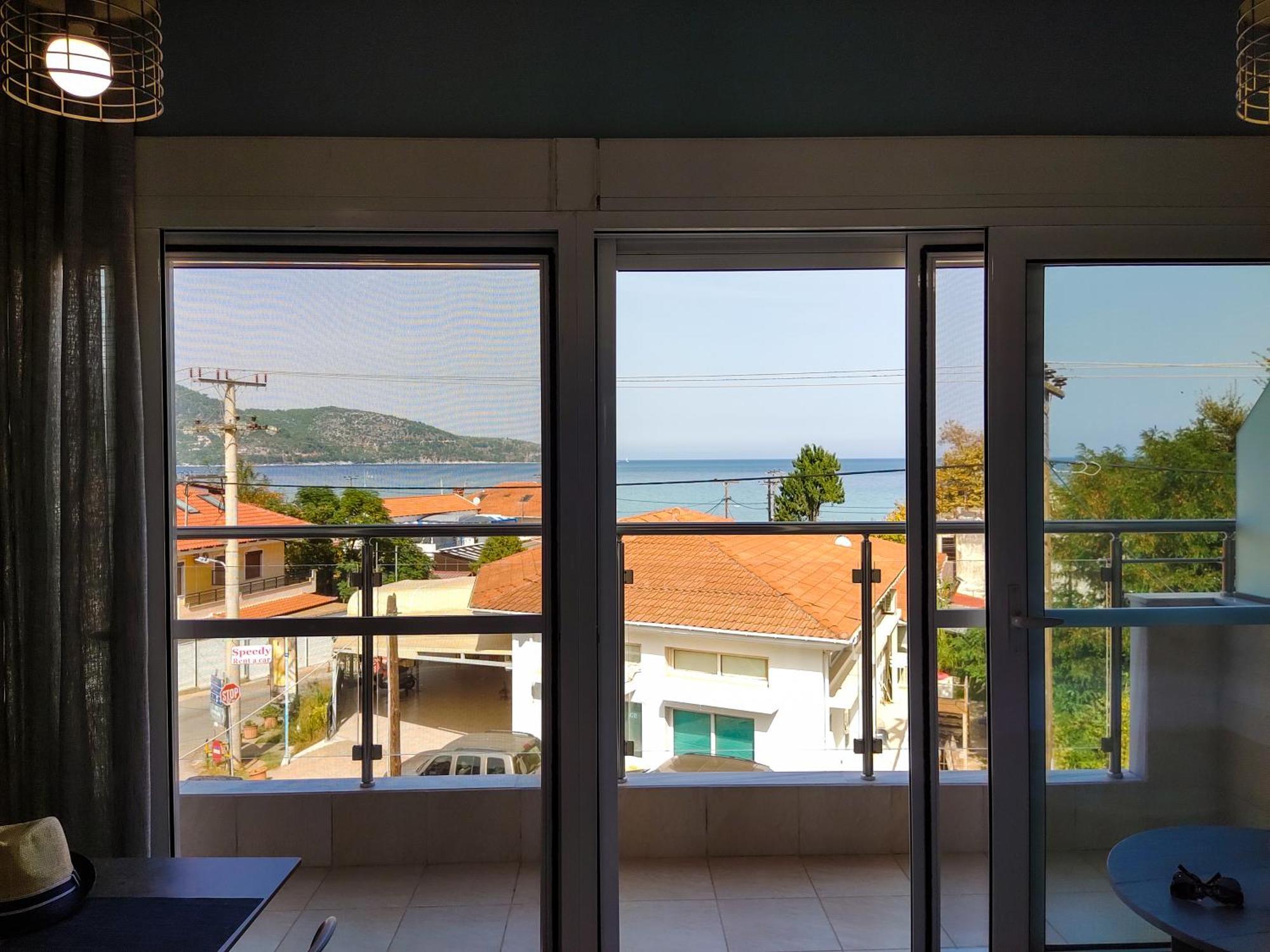 Celeste Deluxe Apartments Skala Potamia  Værelse billede